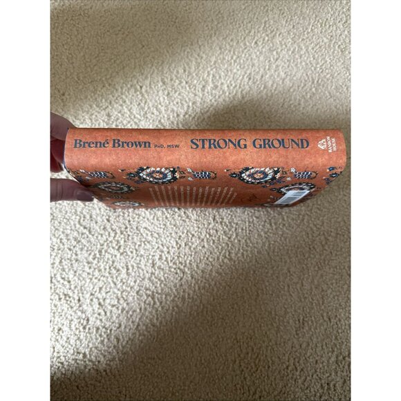 Strong Ground : The Lessons of Daring Leadership, the Tenacity of Paradox,... - Picture 4 of 4